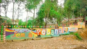 Wisata Unik Lembah Pelangi di Batam