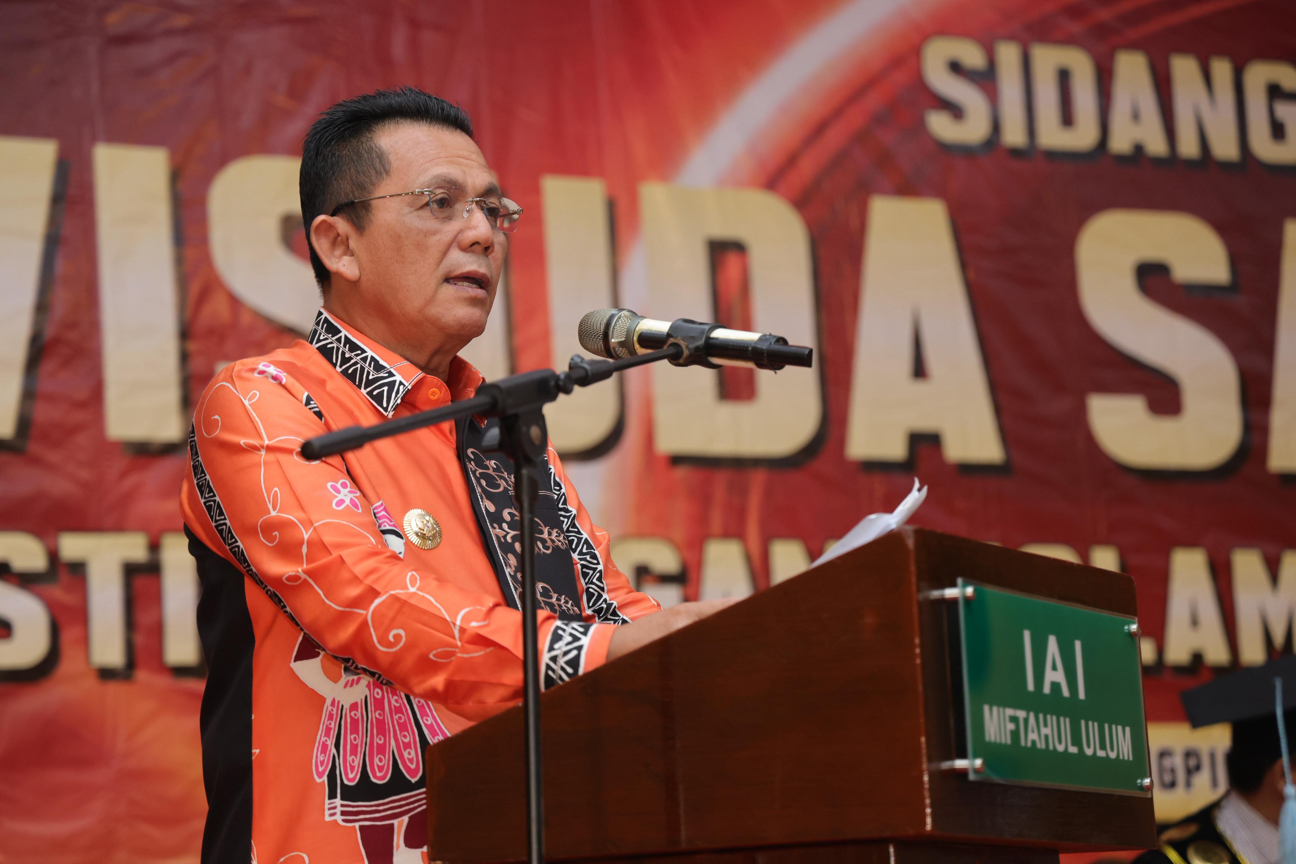 Gubernur Ansar Ahmad Tekankan Peran SDM di Era Society 5.0 pada Wisuda ke-XXV IAI Miftahul Ulum Tanjungpinang