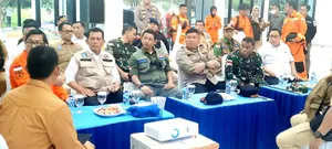 Gubernur Kepri Ansar Ahmad Bersama Kepala BNPB RI Sampai di Ranai, Natuna