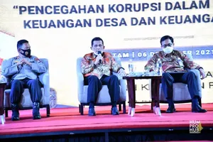 Gubernur Ansar Dorong Peningkatkan Efektivitas Pengelolaan Keuangan Sekolah dan Desa