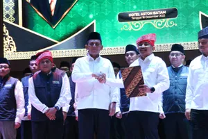 Gubernur Ansar Lantik Majelis Pengurus ICMI Orda Kota Batam