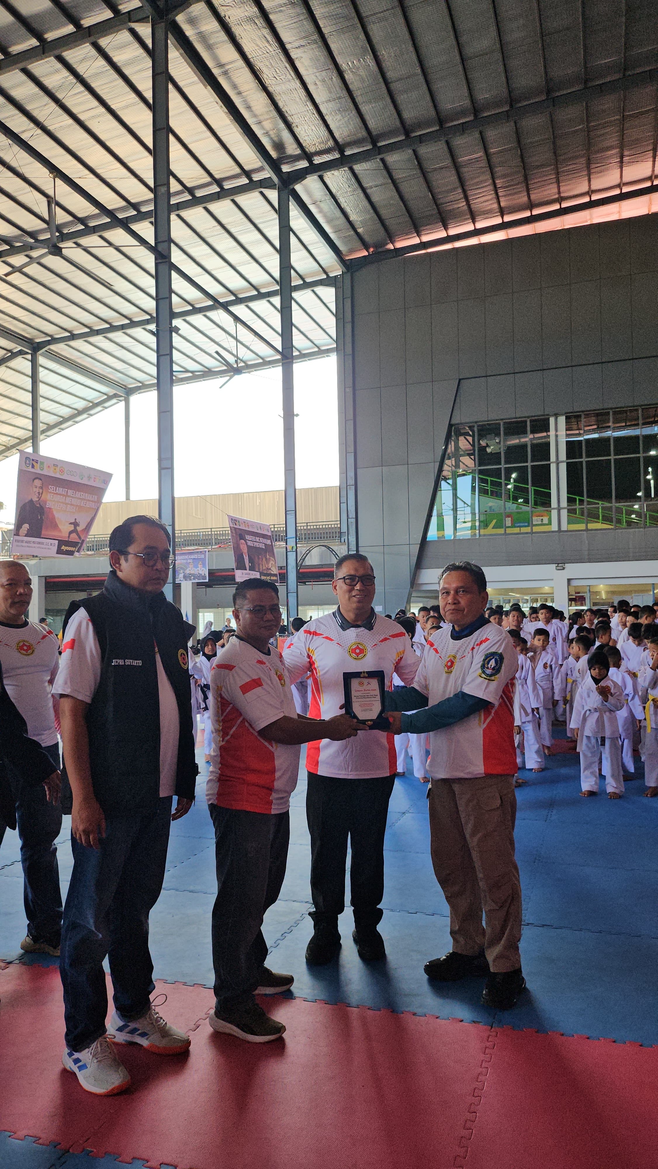 Wagub Nyanyang Harap BKC Jadi Wadah Tampilkan Kemampuan Terbaik Karateka Kepri