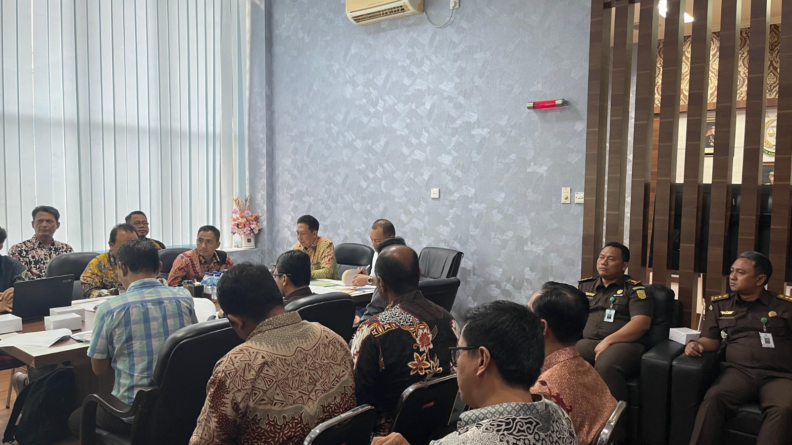 Dinas PUPP Kepri Sampaikan Permohonan Pengawalan Khusus Proyek Strategis 2025 di Kejati Kepri