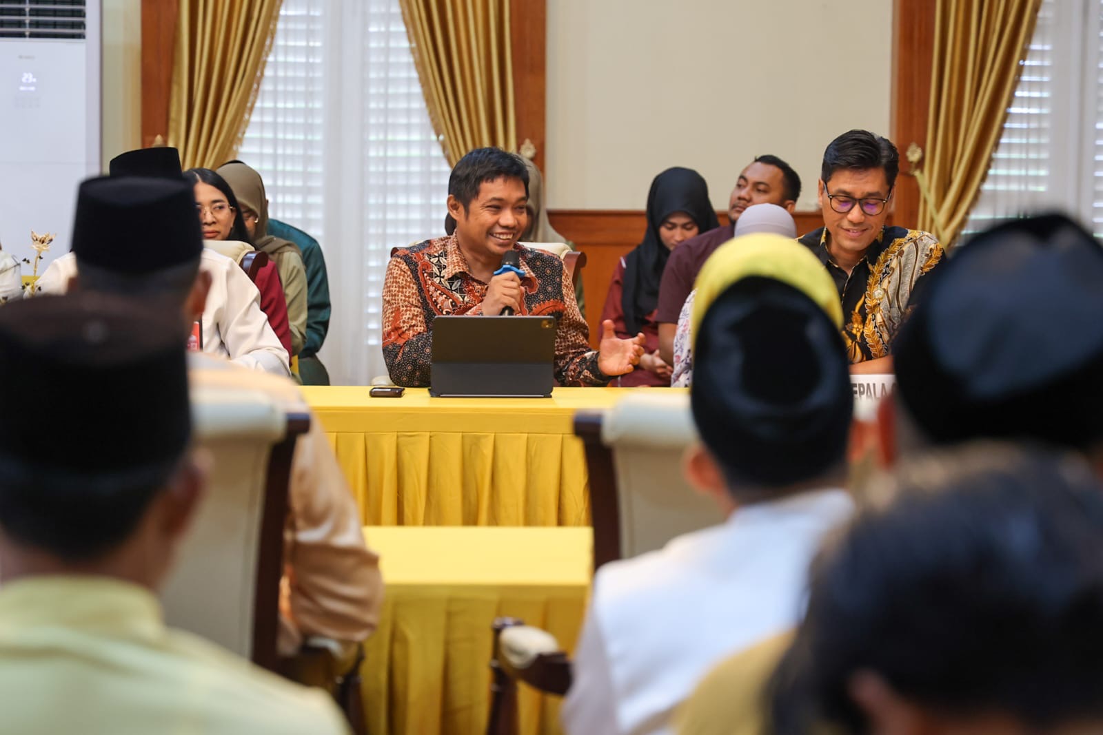 KURMA 2026 Hadir Lebih Besar, Gubernur Ansar Pimpin Rapat Finalisasi di Gedung Daerah