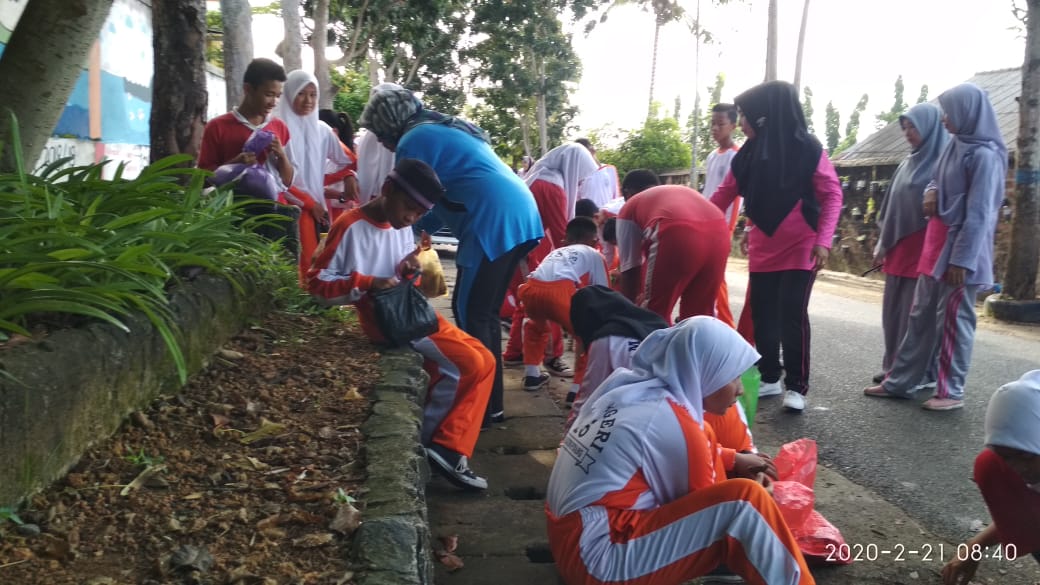 Pegiat Lingkungan Tanjungpinang Edukasi Pelajar