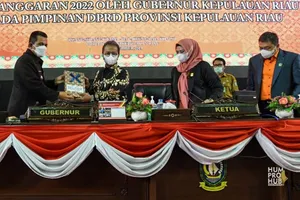Gubernur Sampaikan Nota Keuangan dan Ranperda APBD Kepri Tahun 2022