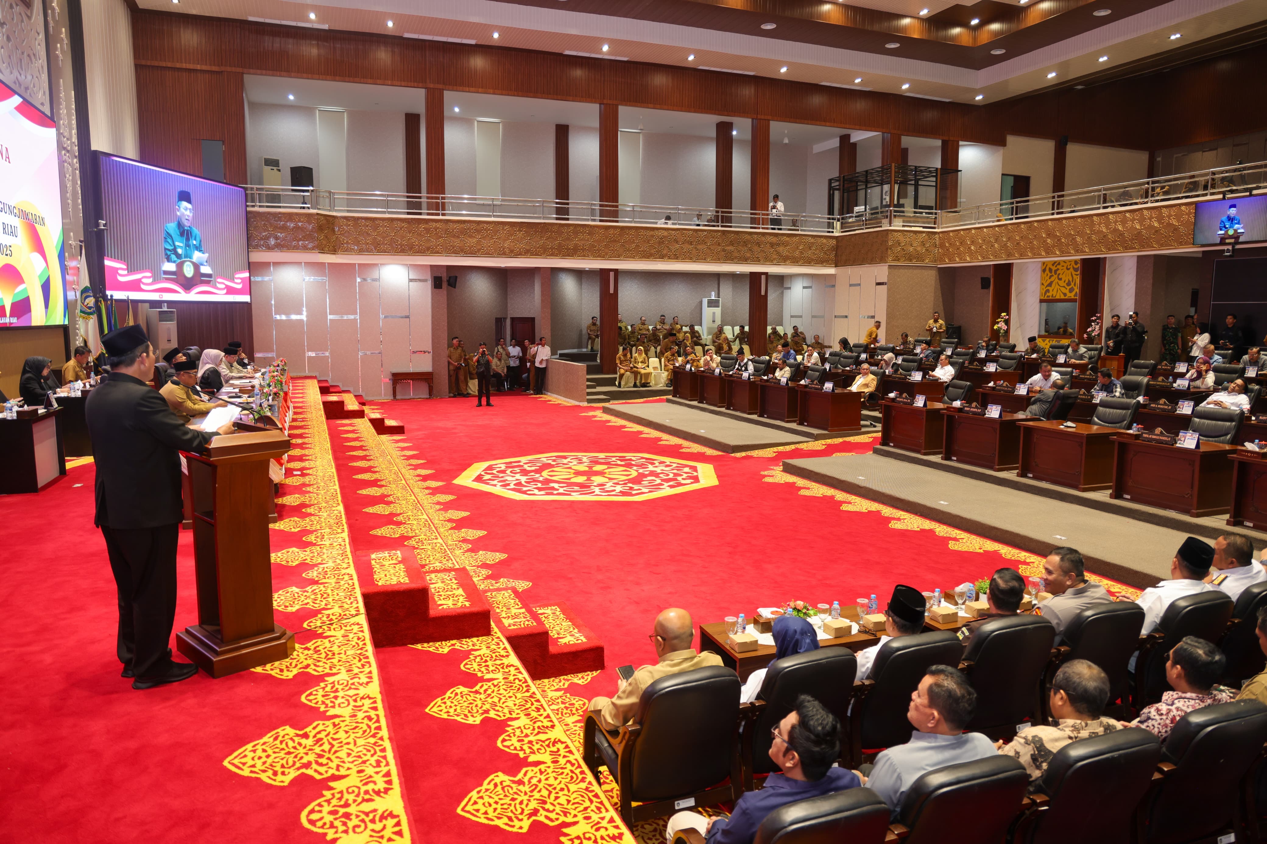 Gubernur Ansar Sampaikan Nota Pengantar LKPJ 2025 di DPRD Kepri