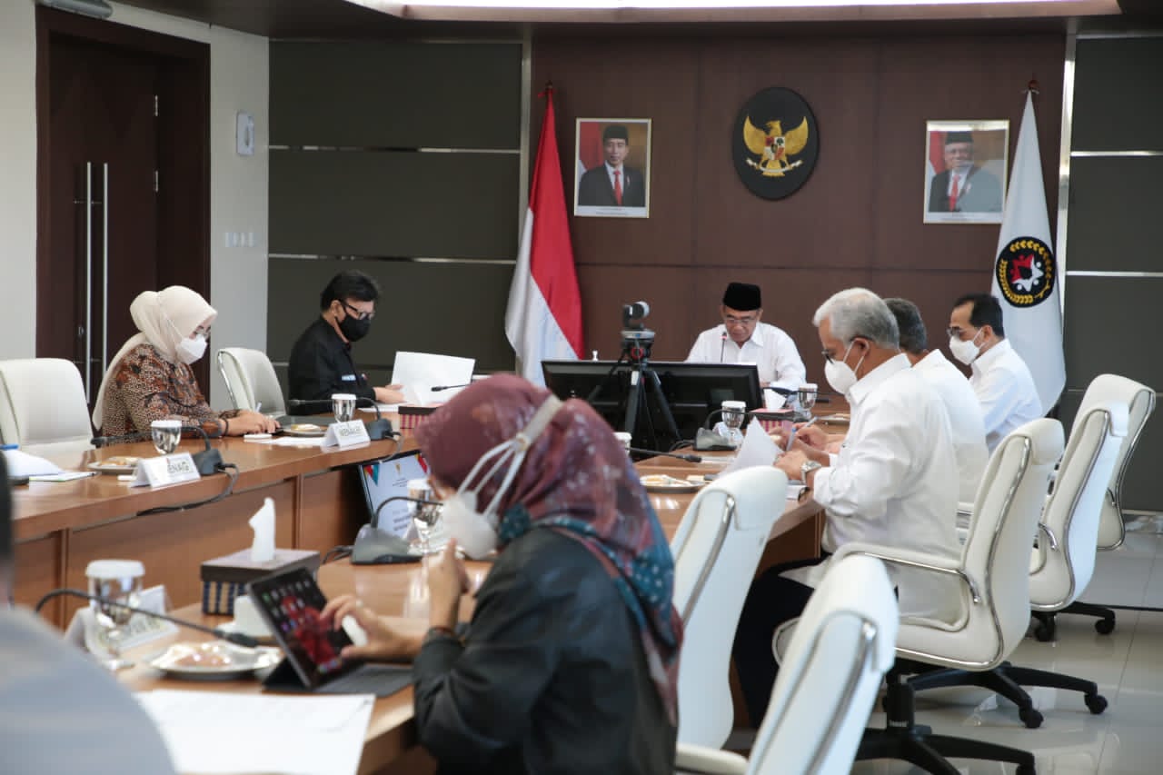 Cegah Penularan Covid-19, Pemerintah Pangkas Cuti Bersama 2021 Jadi 2 Hari