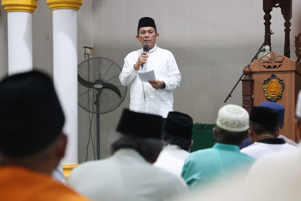 Safari Ramadan Malam ke-17, Gubernur Ansar Kunjungi Masjid Al-Maghfiroh Tanjungpinang