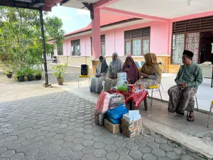 UPTD Instalasi Farmasi Dinkes Kepri Berbagi Kasih: Kunjungan Penuh Kasih ke Rumah Bahagia Bintan untuk Lansia Tercinta