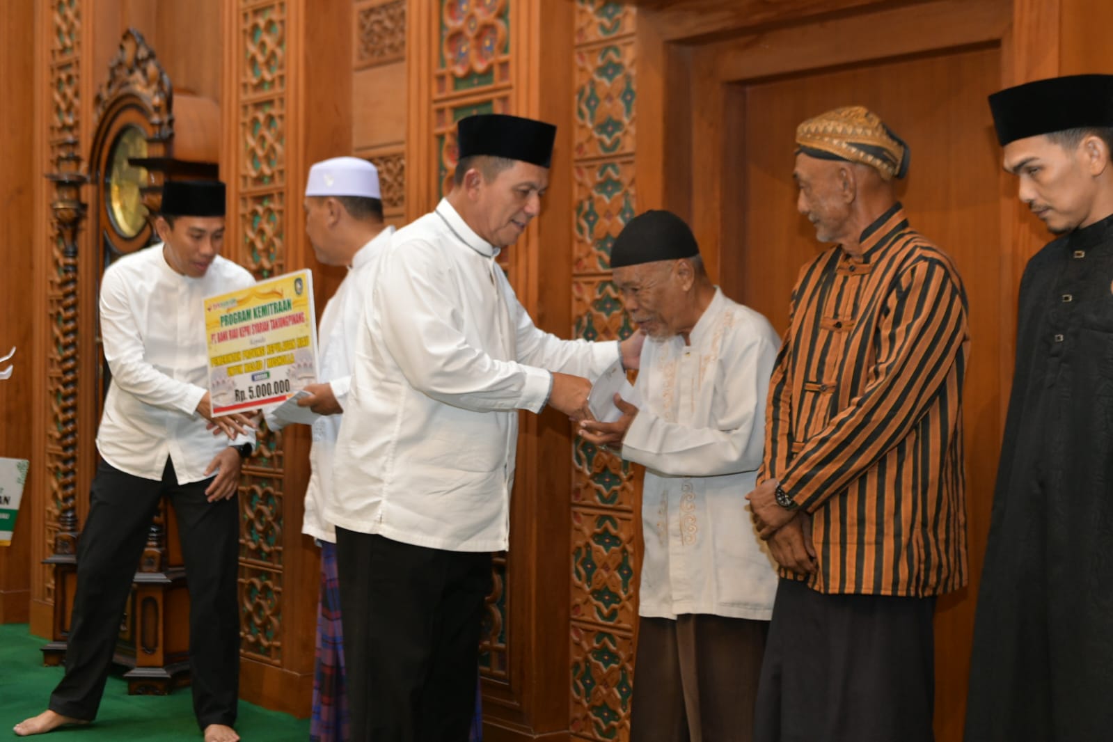 Gubernur Ansar Gelar Safari Ramadan di Masjid Raya Baitul Makmur Tanjunguban