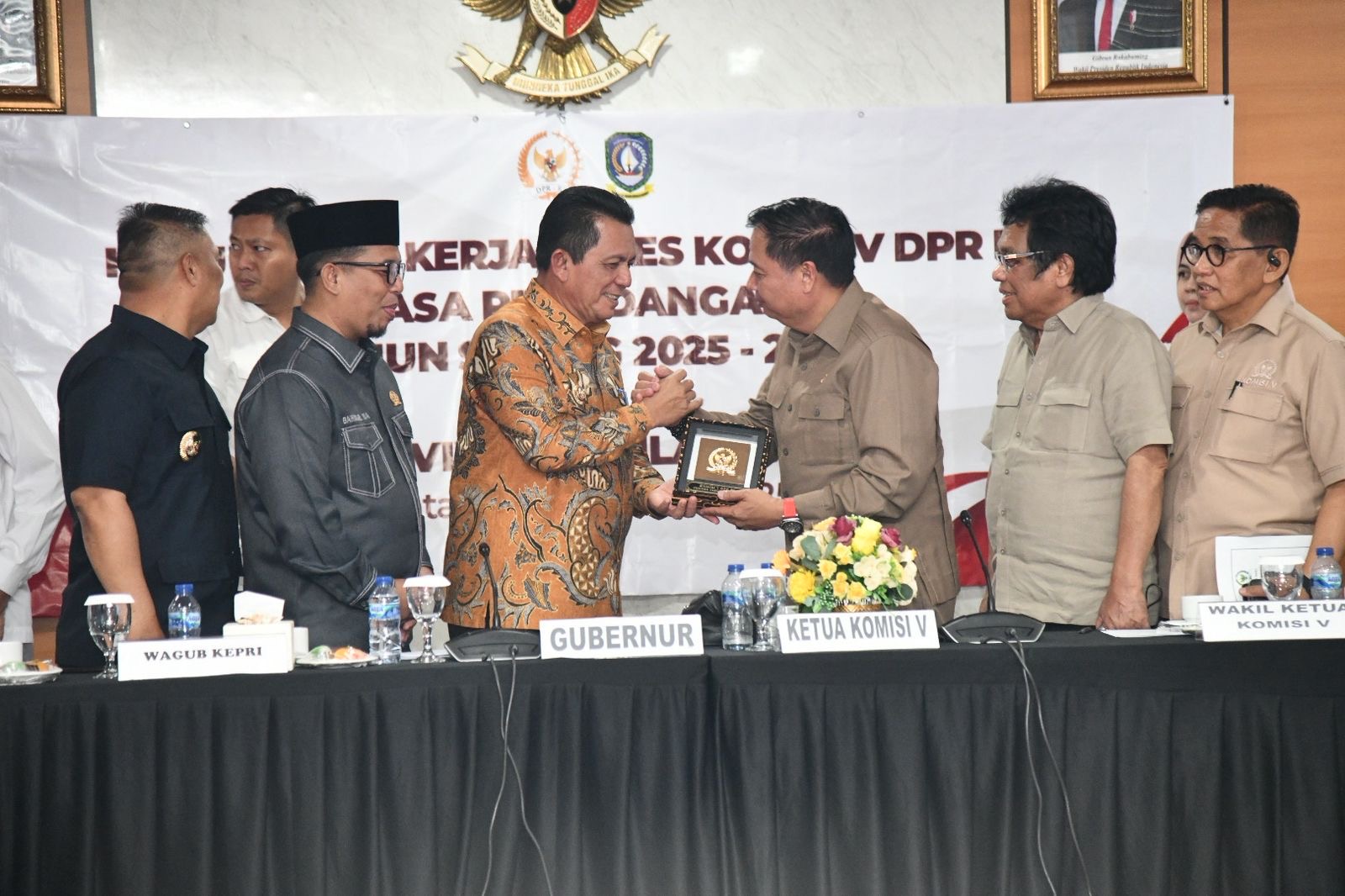 Gubernur Ansar Terima Kunjungan Kerja Komisi V DPR RI Bahas Percepatan Pembangunan Jembatan Batam–Bintan
