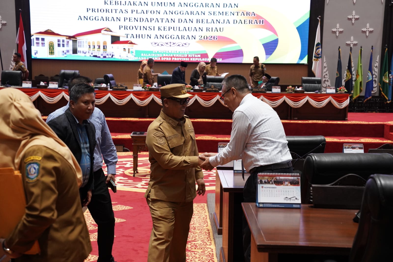 Wagub Nyanyang Hadiri Paripurna Penetapan Promperda 2026, 13 Ranperda Ditetapkan Masuk Program Legislasi Daerah