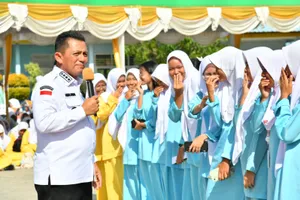Merawat Generasi Untuk Masa Depan Kepri, Gubernur Ansar Beri Motivasi Pelajar SMAN 5 Batam