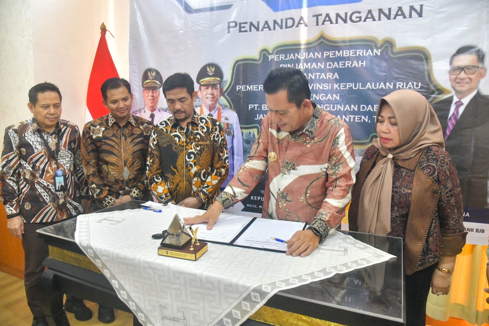 Pemprov Kepulauan Riau Teken Perjanjian Pinjaman Daerah dengan Bank BJB
