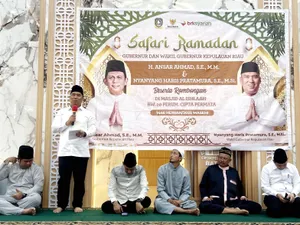 Wagub Nyanyang Paparkan Pembenahan Ekonomi Saat Berbuka di Masjid Al Ishlaah Bengkong Sadai