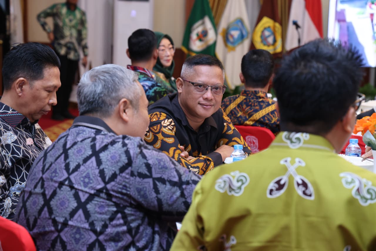 DKP2KH  Kepri Hadir Dalam Penandatanganan Kerjasama Pemprov  Kepri dan Jambi
