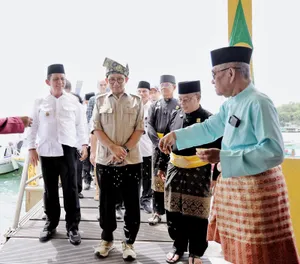 Napak Tilas di Pulau Penyegat, Menteri Kebudayaan Fadli Zon Dukung Pembangunan Tugu Bahasa
