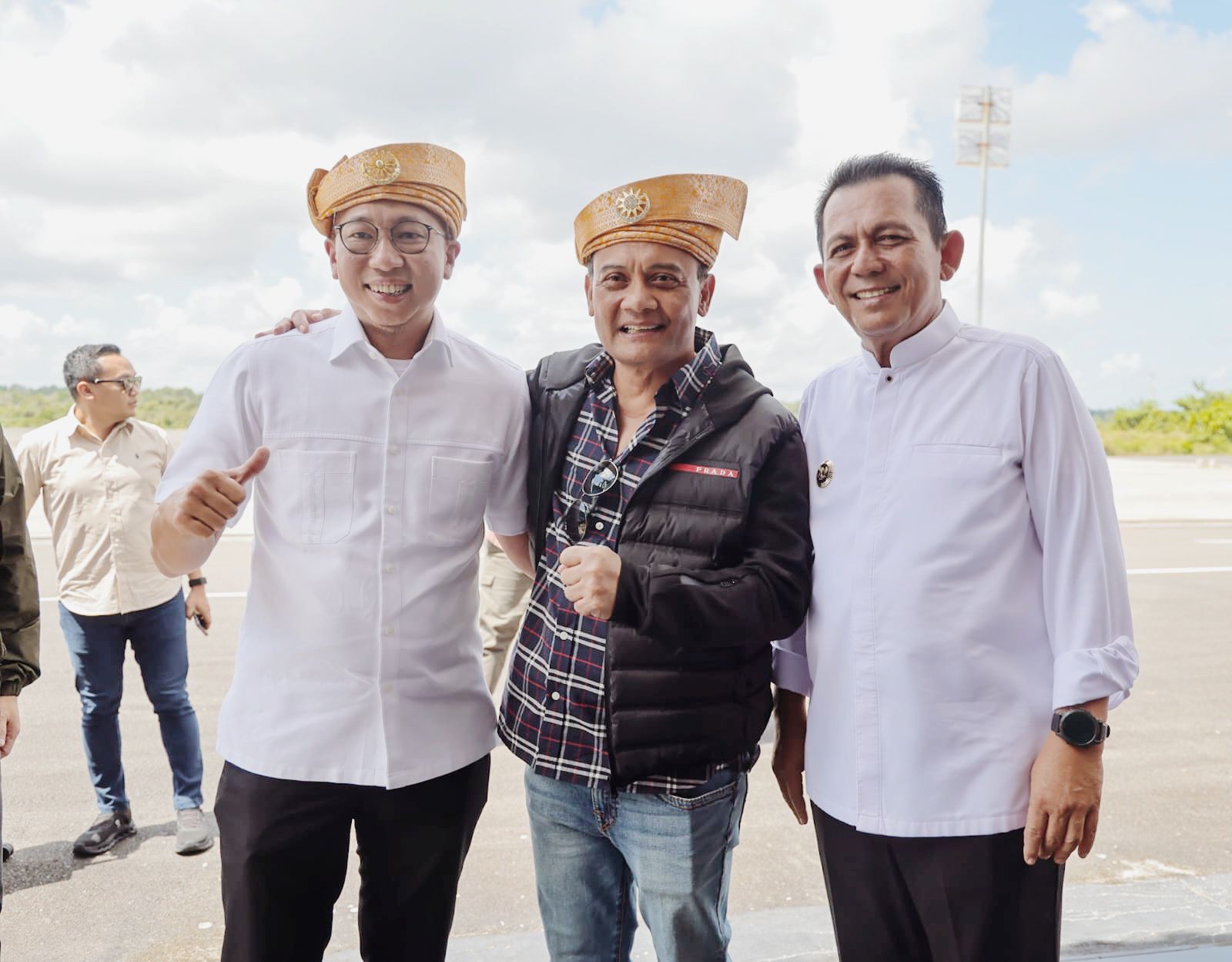 Gubernur Ansar Sambut Kedatangan Gubernur Jateng dan Lampung di Bandara RHF  Tanjungpinang