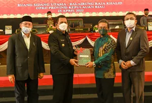 Ranperda Keuangan Daerah Resmi Diserahkan Ke DPRD Kepri