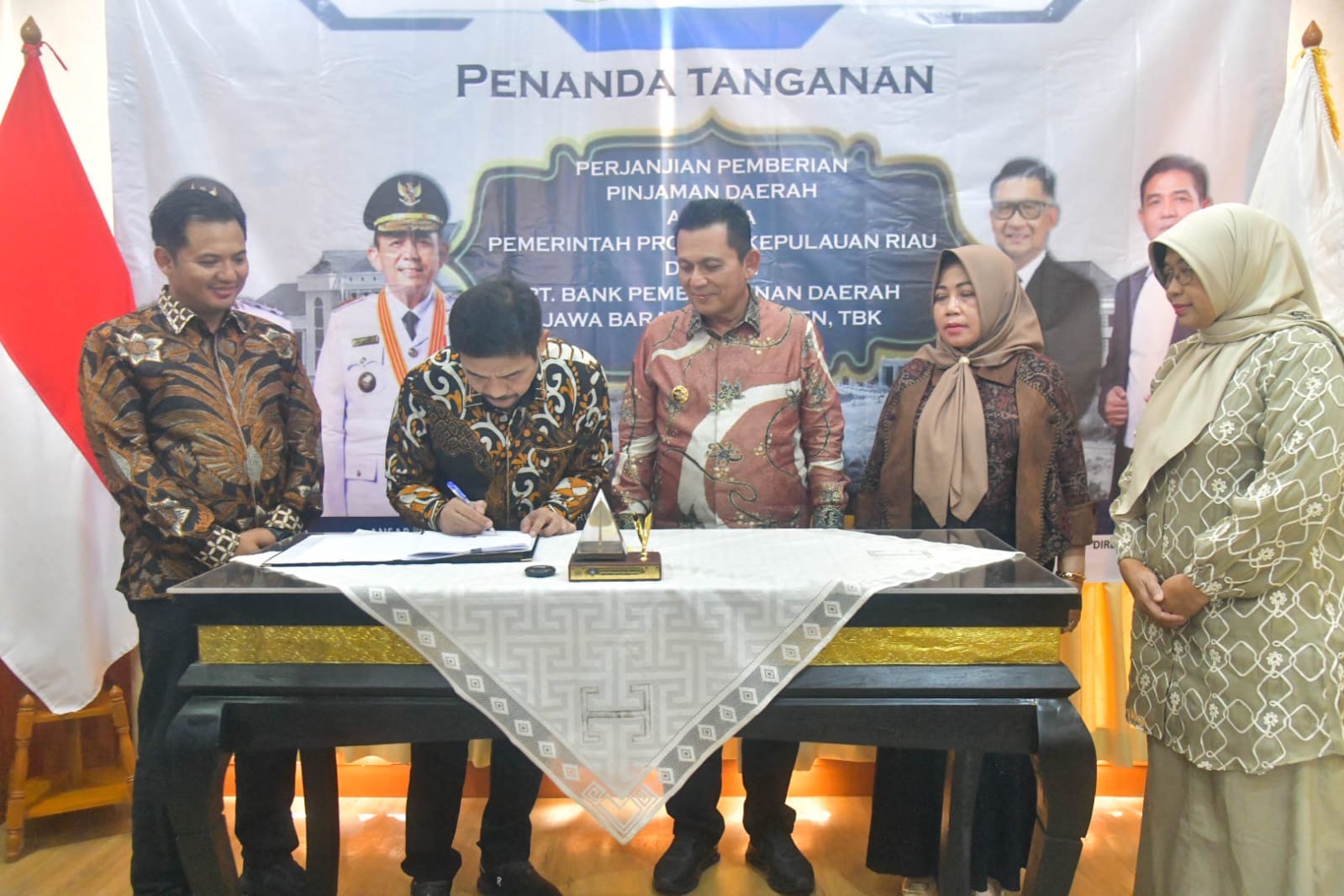Pemprov Kepulauan Riau Teken Perjanjian Pinjaman Daerah dengan Bank BJB