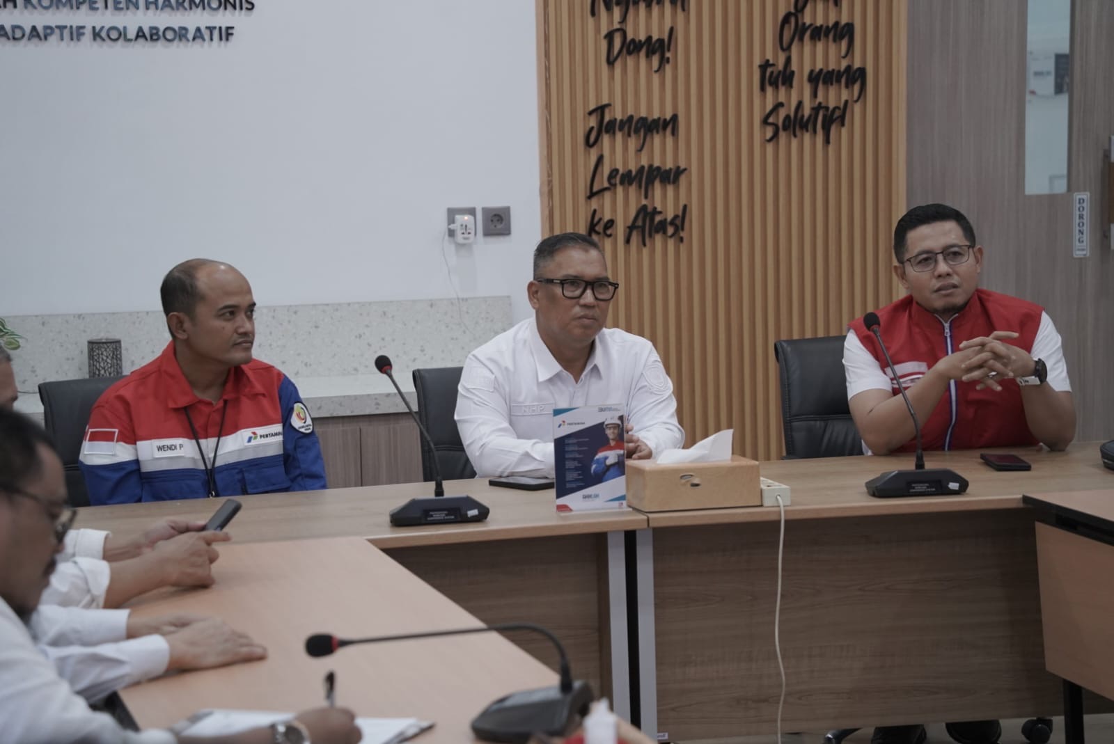 Wagub Nyanyang Tinjau Pertamina Patra Niaga dan Pertamina Gas di Kabil, Pastikan Distribusi Energi Aman