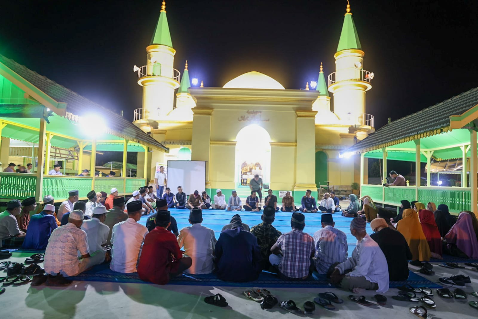 Gubernur Ansar Temui Masyarakat Penyengat, Bahas Progres Revitalisasi 2022 dan Rencana 2023