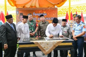 Gubernur Ansar Ahmad Resmikan Penggunaan Kembali Masjid Al-Muhajirin Setelah Revitalisasi
