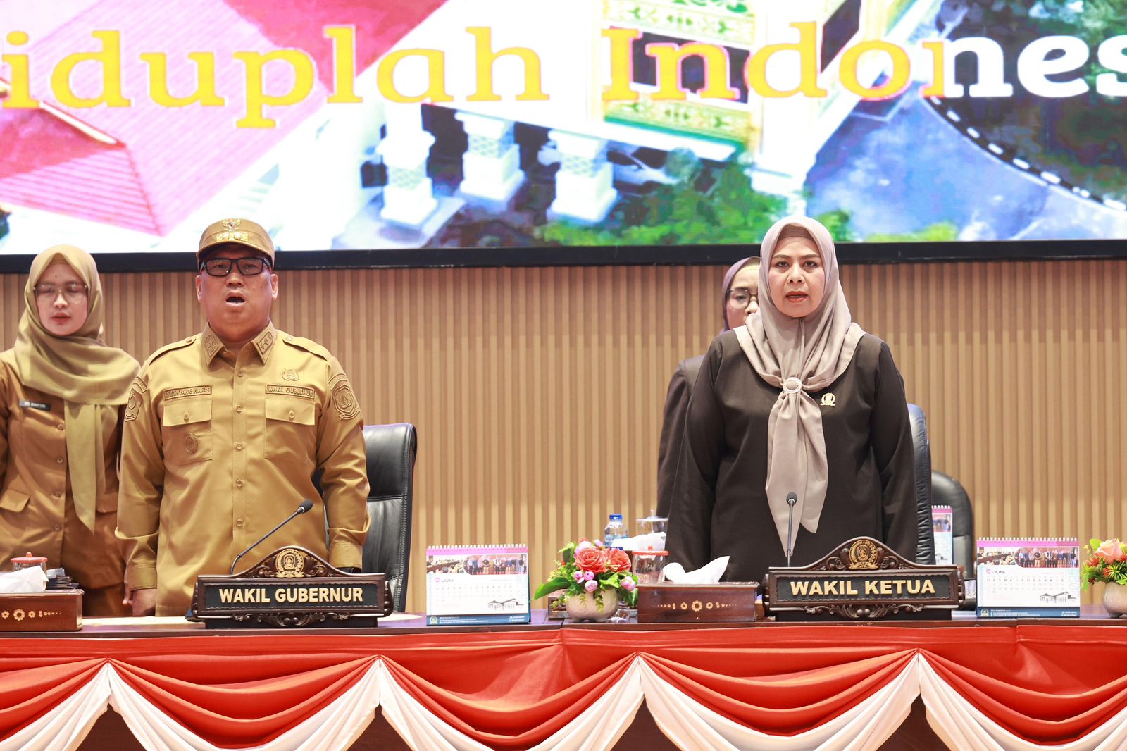 Wagub Nyanyang Hadiri Paripurna Panhir Ranperda LPj APBD 2024