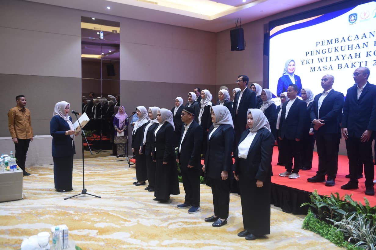 Dewi Kumalasari Ansar Kukuhkan Pengurus YKI Batam, Soroti Peningkatan Diabetes dan Kanker pada Anak