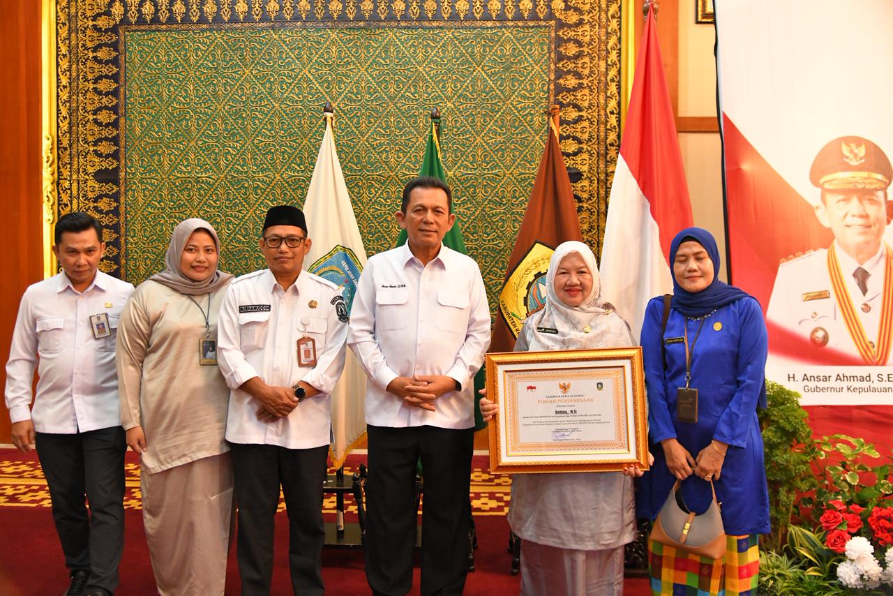 Gubernur Ansar Terima Silaturahmi dan Pamit Kepala Perwakilan BKKBN Kepri