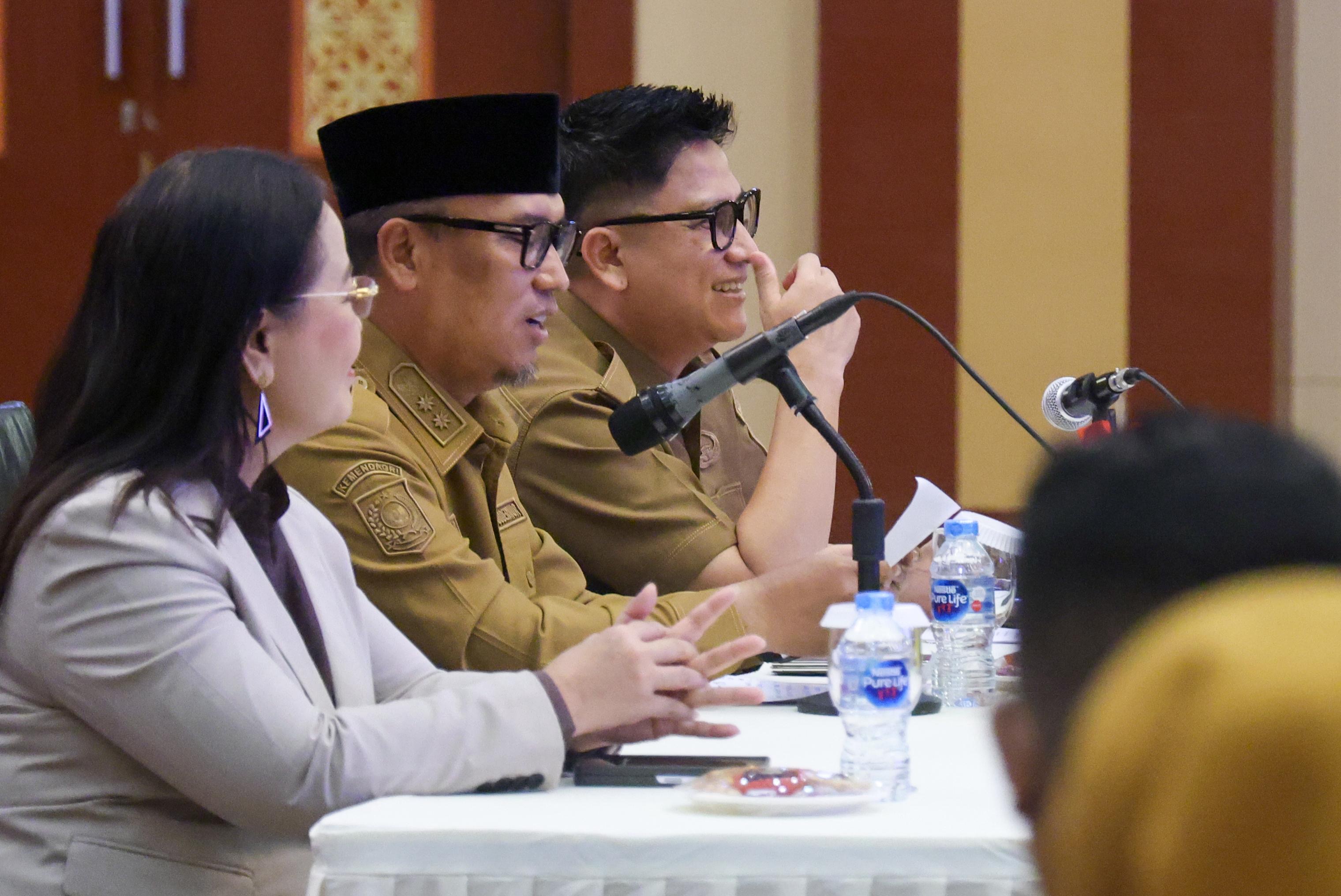 Wagub Nyanyang Buka Rakor dan Bimtek PPID, Dorong Seluruh OPD Kepri Raih Predikat Informatif
