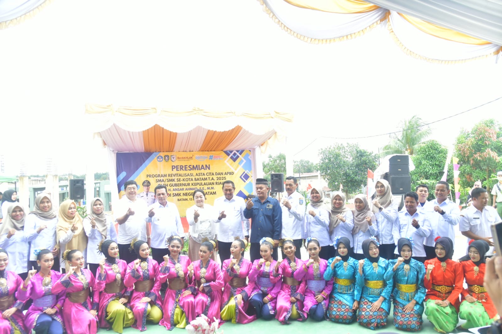 Revitalisasi SMK/SMA di Batam Diresmikan, Ansar Dorong Generasi Kepri Kuasai Era Teknologi