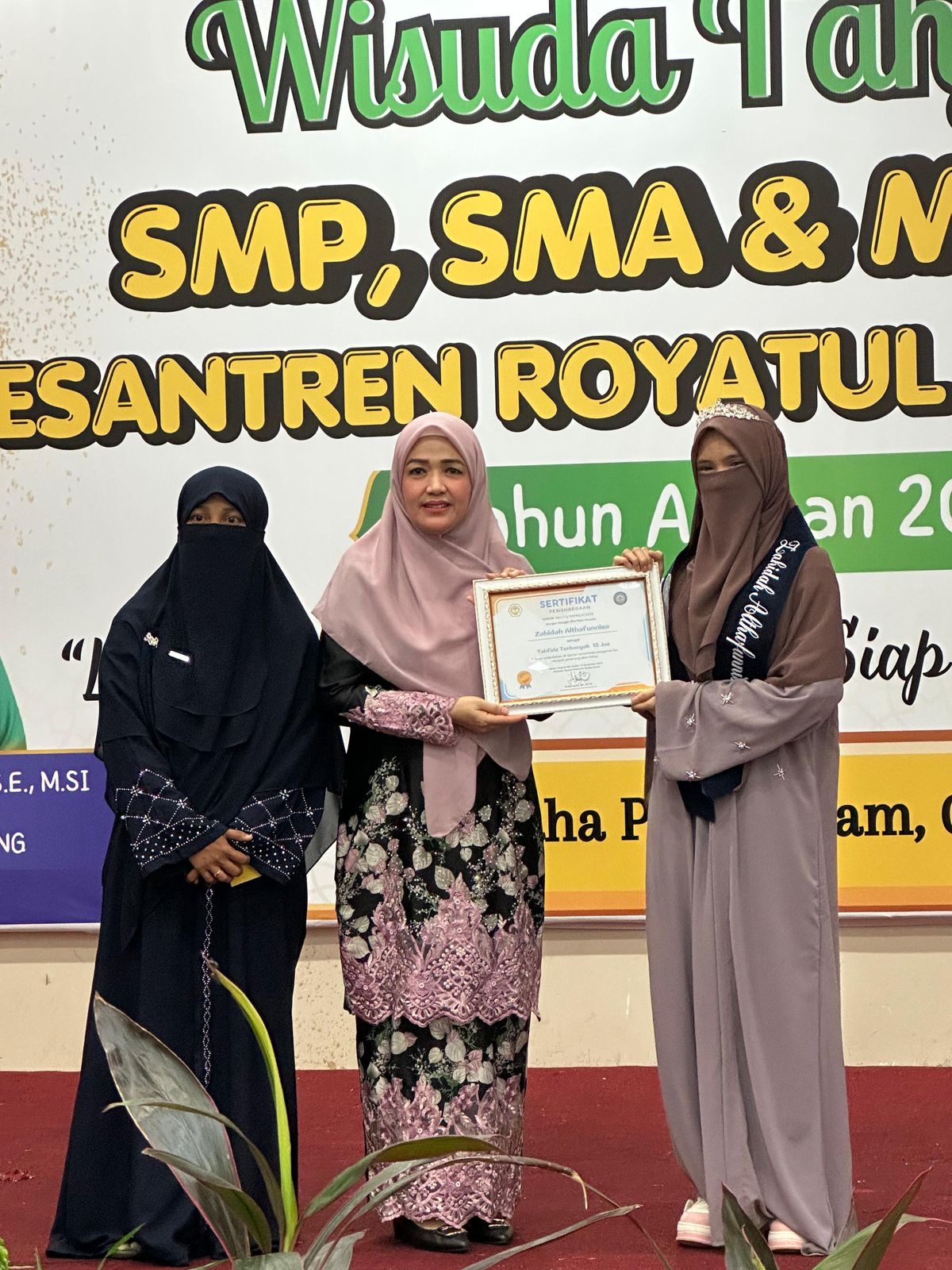 Ketua BKOW Kepri Hadiri Wisuda Tahfiz Akbar, Dorong Lahirnya Generasi Qurani Berdaya Saing