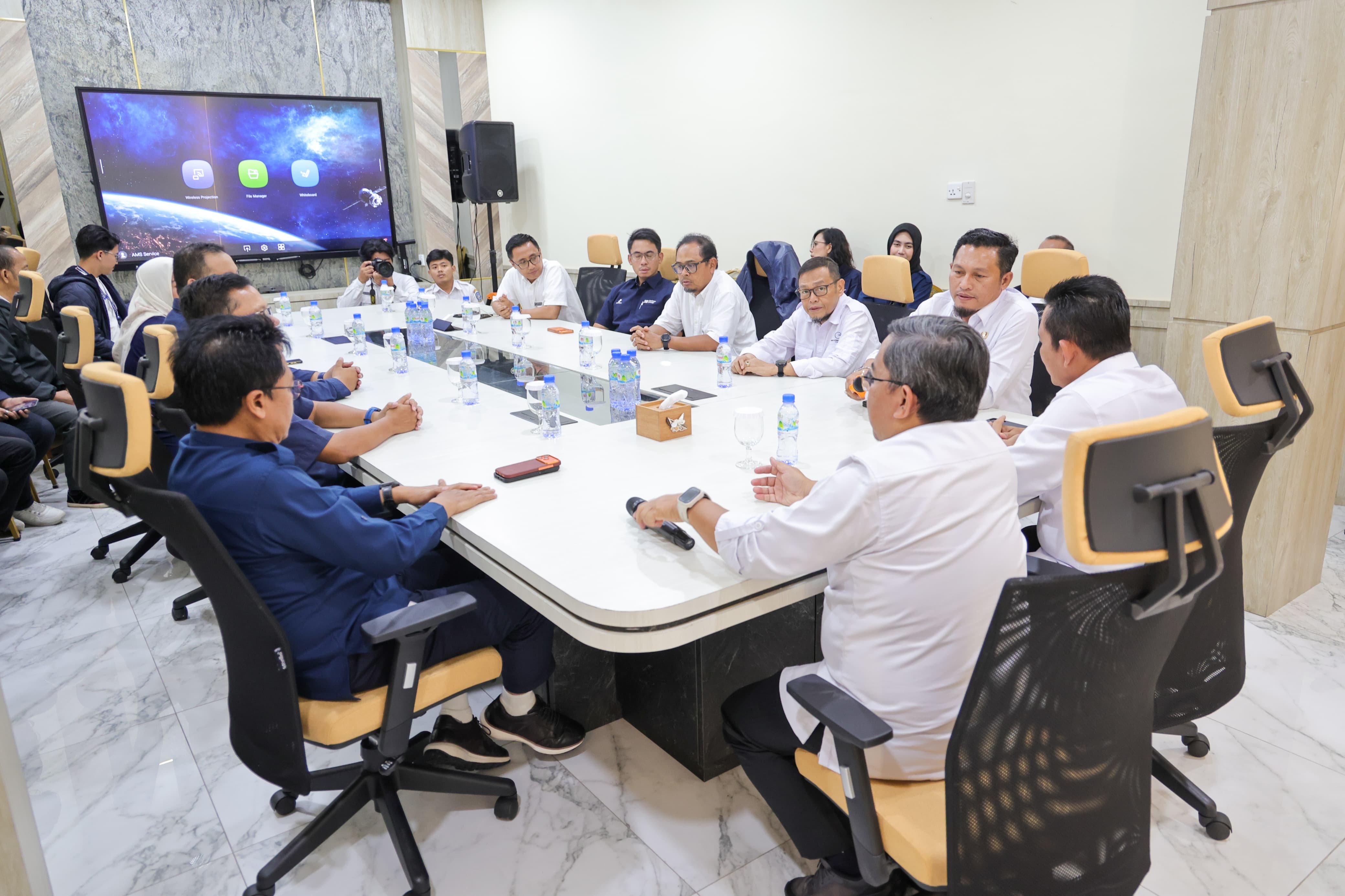 Gubernur Ansar Dorong Penguatan Investasi Migas dan Percepatan Perpanjangan Kontrak KKKS di Kepri