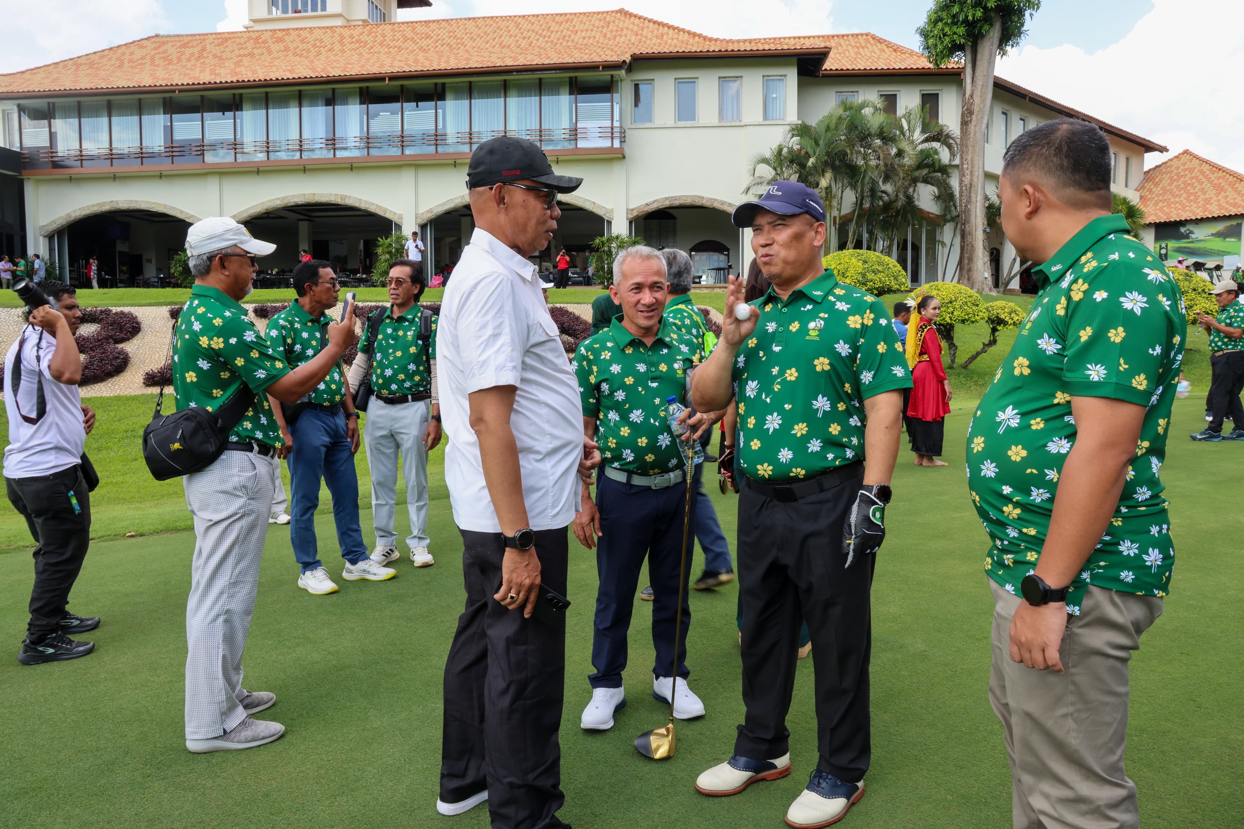 Tee Off Batam–Bintan Golf Tournament, Wagub Nyanyang Dorong Pariwisata Terintegrasi Kepri