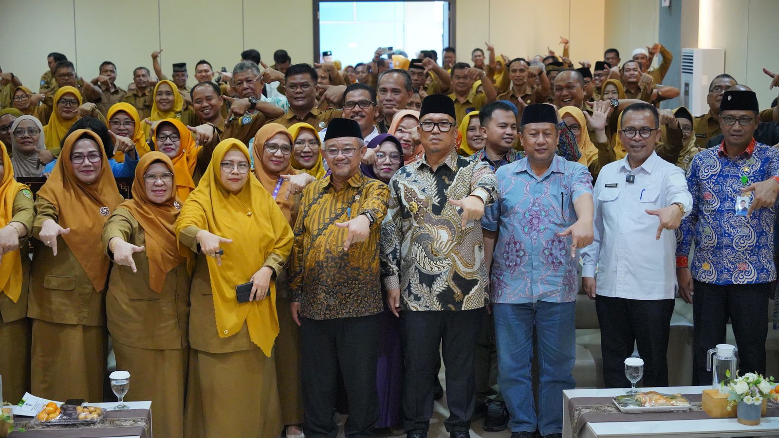Menteri Pendidikan Serahkan Bantuan Revitalisasi Sekolah di Batam, Wagub Kepri Dorong Sekolah Aman dan Nyaman
