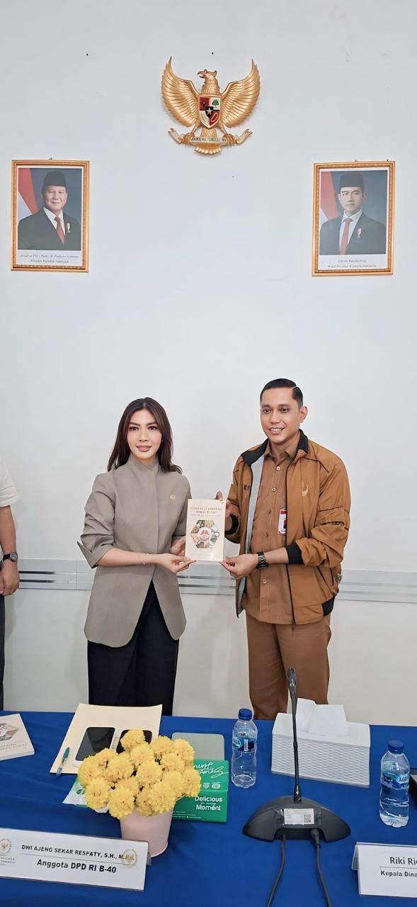 Kerja Sama Senator Dwi Ajeng Sekar dan Dinas Koperasi Kepri, Gelar Pelatihan AI untuk 400 Pelaku UMKM di Unrika Batam