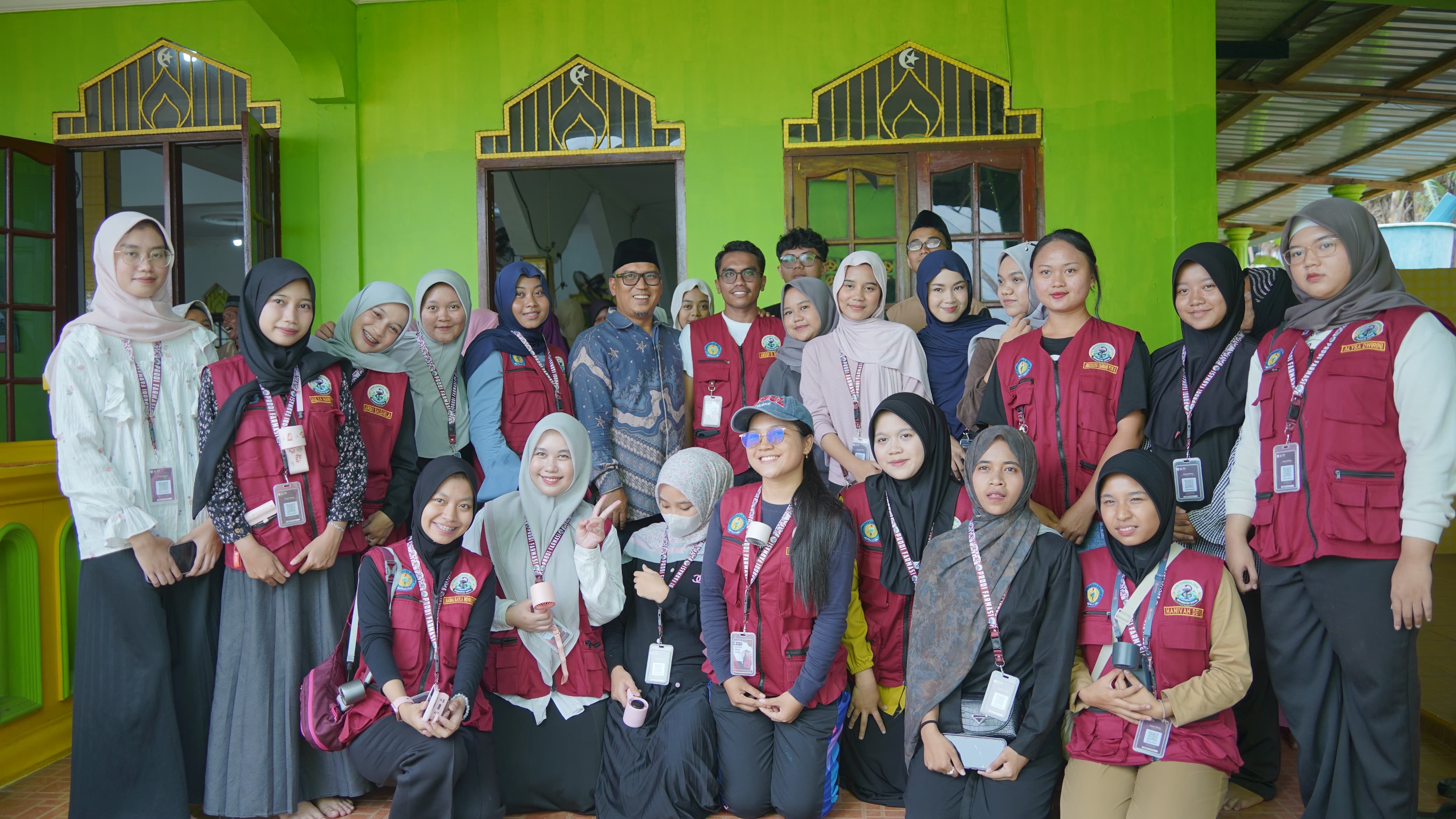Wagub Nyanyang Hadiri Jumat Berkah di Bulang, Tekankan Semangat Gotong Royong dan Kerukunan