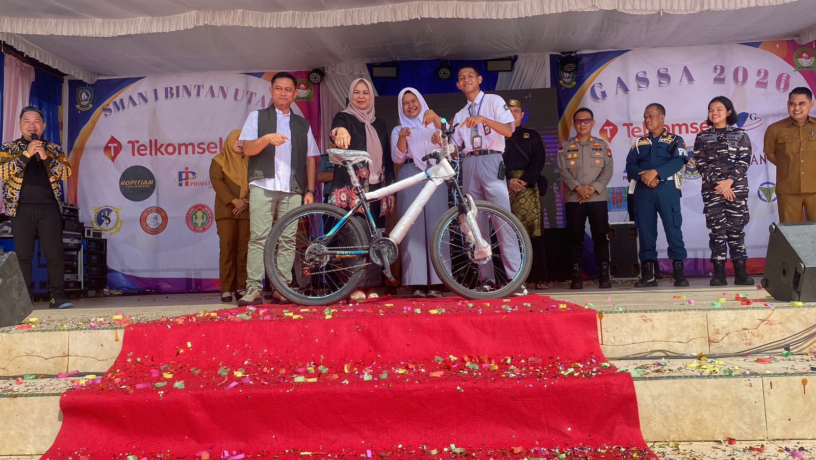 Dewi Ansar Buka GASSA 2026 SMAN 1 Binut, Ajang Pengembangan Kreativitas dan Talenta Pelajar