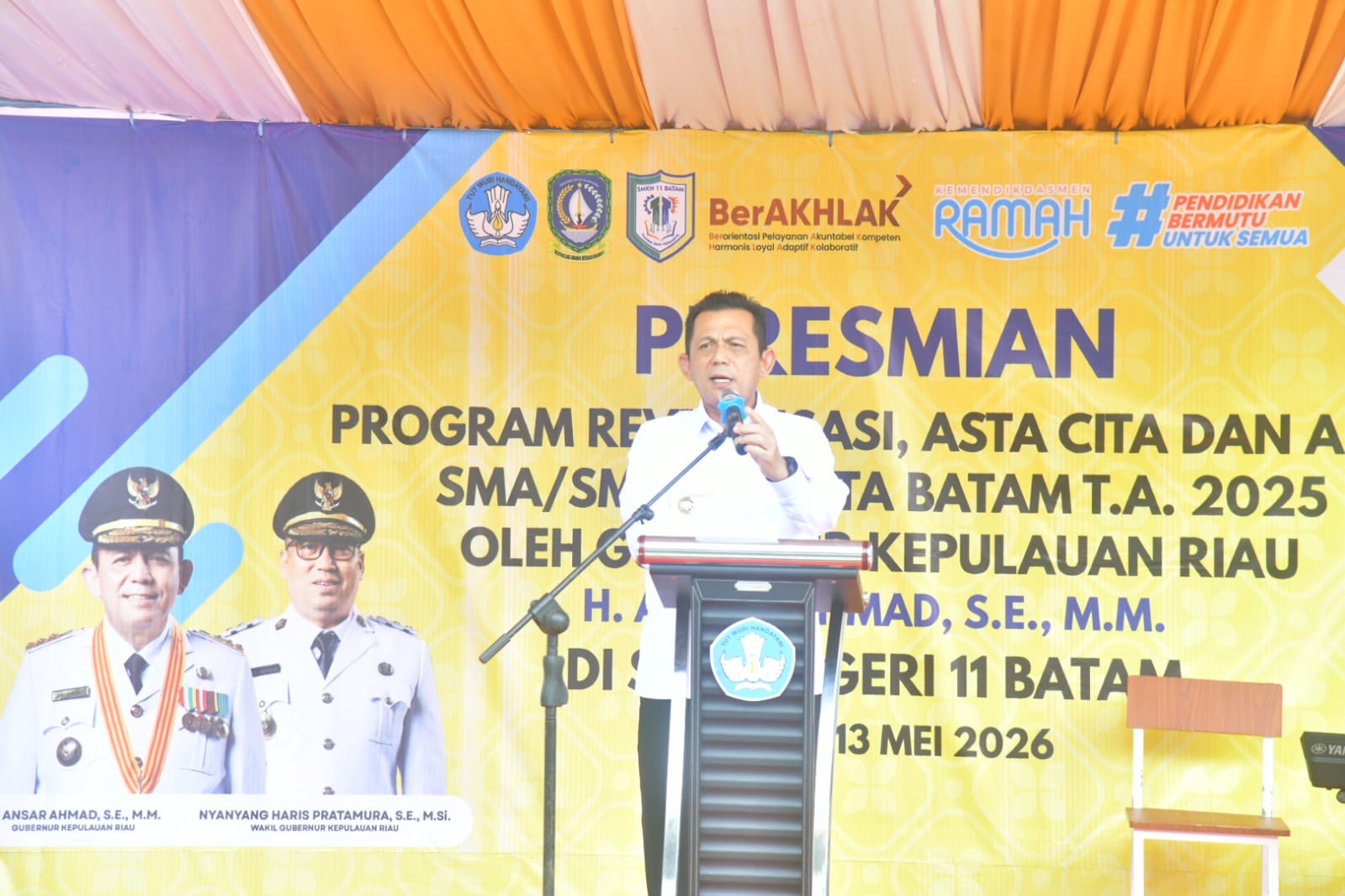 Revitalisasi SMK/SMA di Batam Diresmikan, Ansar Dorong Generasi Kepri Kuasai Era Teknologi