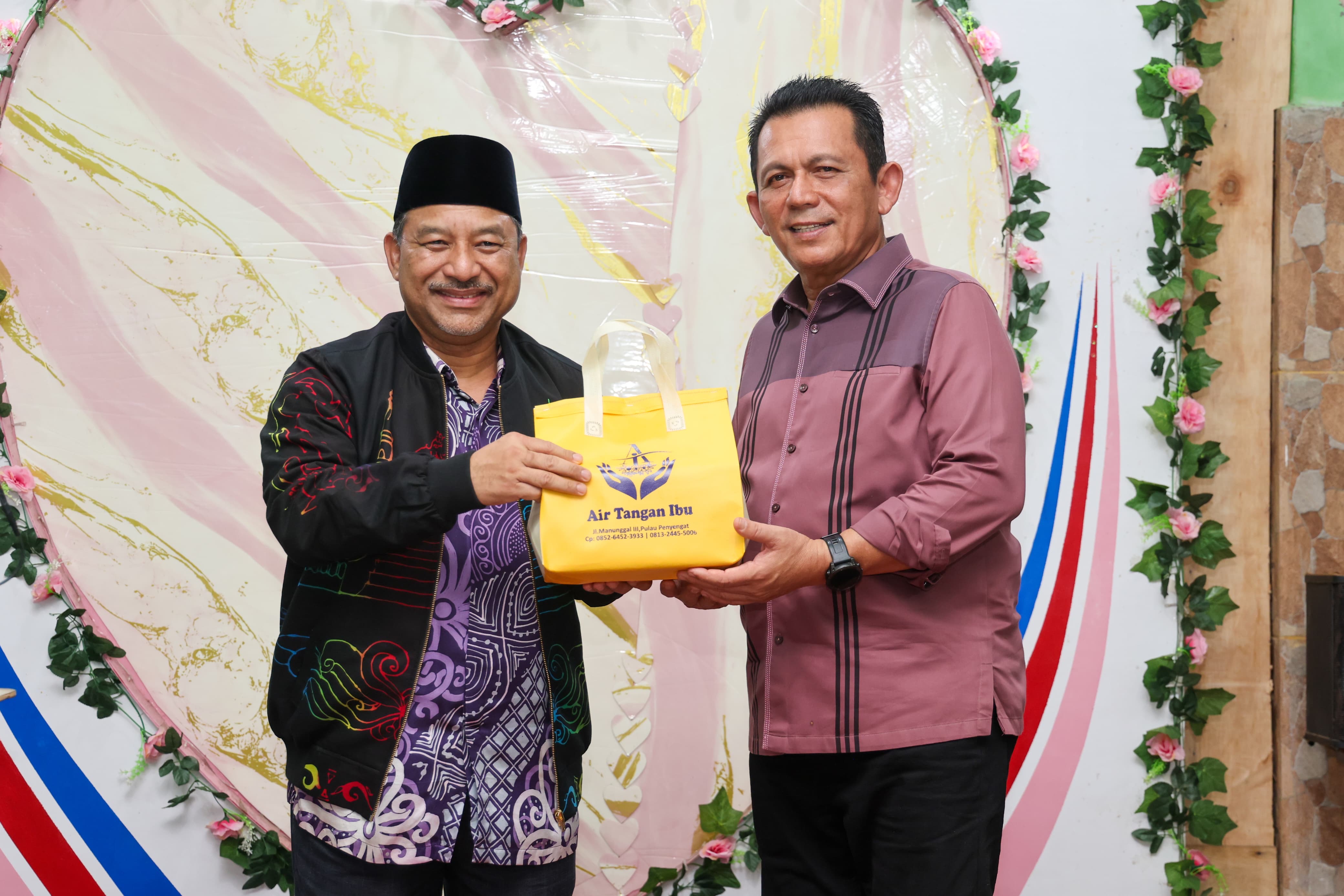 Gubernur Ansar Sambut Menteri Besar Kelantan di Pulau Penyengat, Perkuat Ikatan Melayu dan Nilai Keislaman