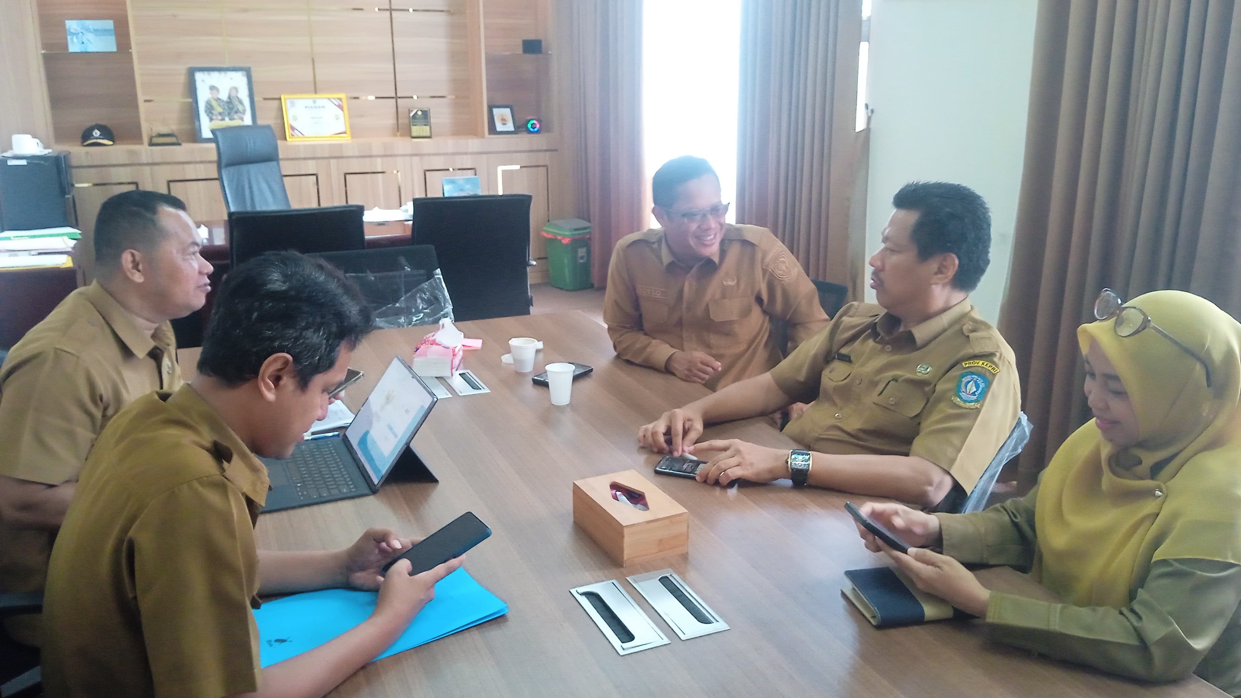 Tim Disprindag Koordinasi Data Dukung Ekspor Bersama DKP2KH Kepri , Target Primaniyarta Award 2026