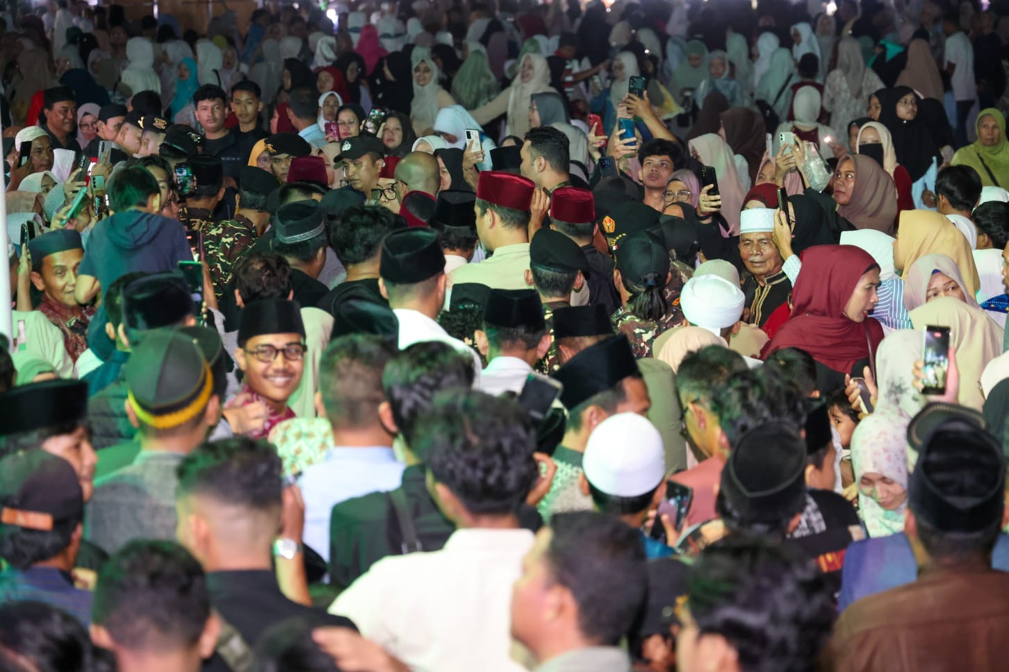 Gubernur Ansar Ajak Masyarakat Jadikan Tahun Baru Hijriah Momentum Muhasabah di Tanjungpinang Bermunajat 2026