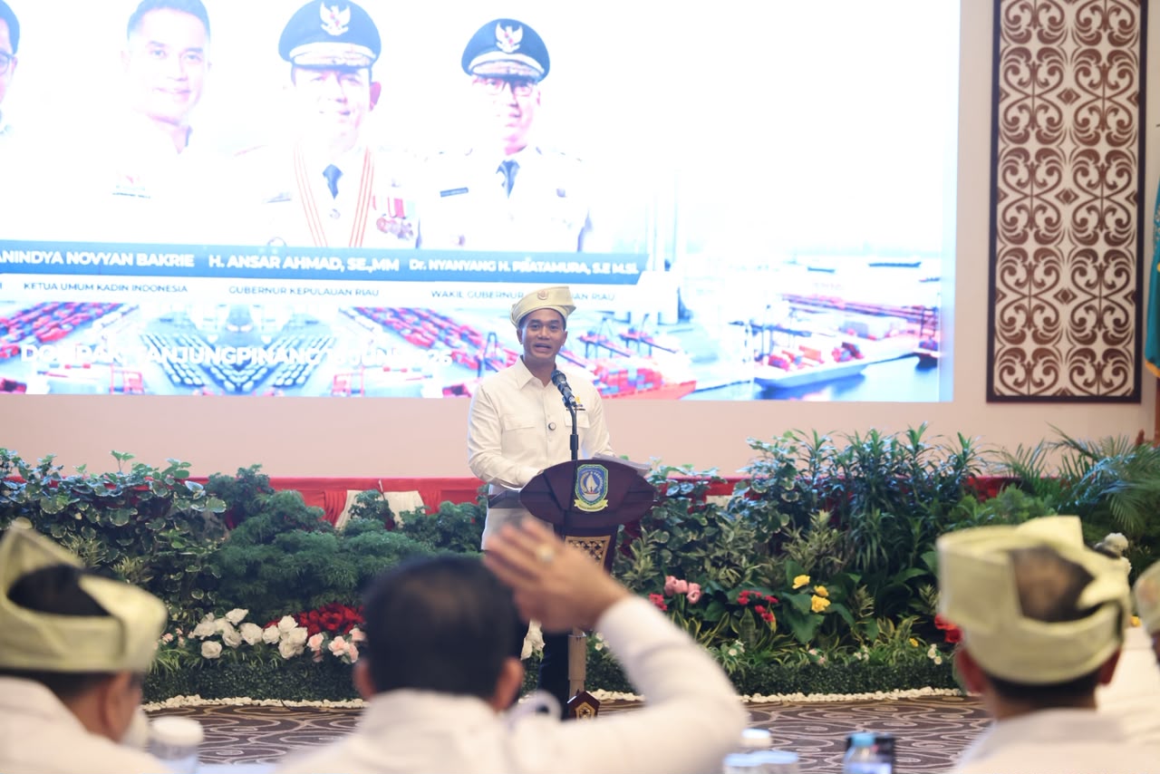 Gubernur Ansar Hadiri Pengukuhan KADIN Kepri 2026–2031, Dorong Kolaborasi Perkuat Ekonomi Daerah dan Nasional