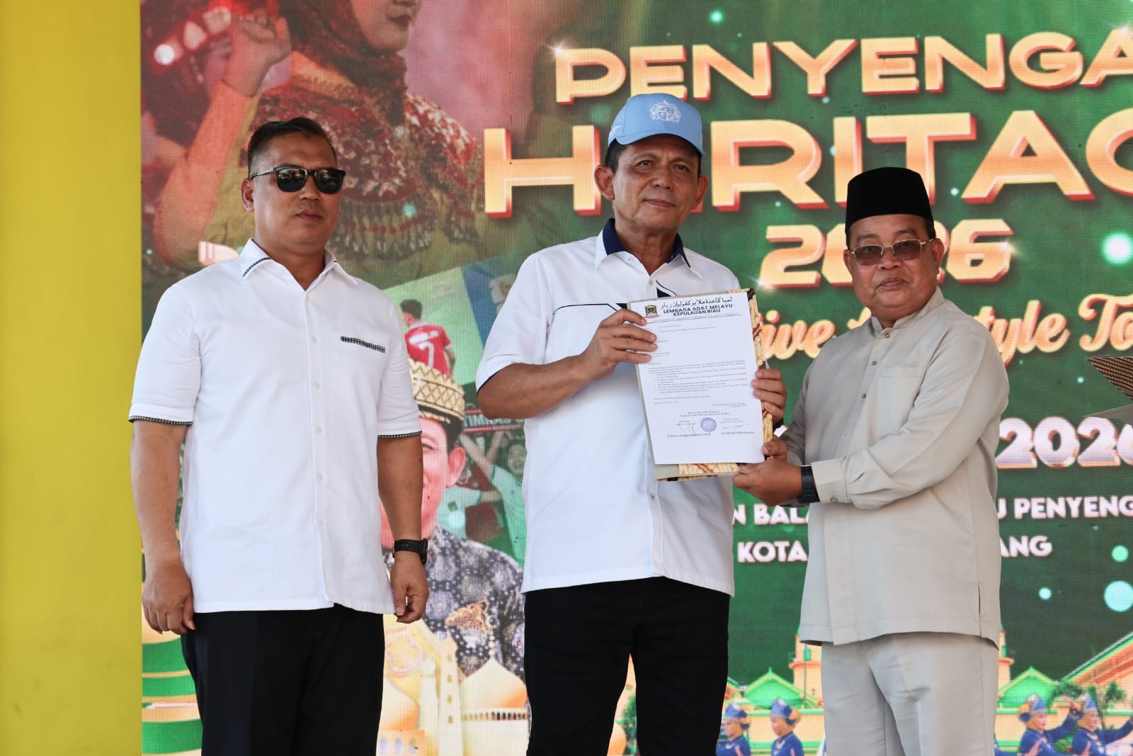 Tokoh Agama dan Masyarakat Pulau Penyengat Serahkan Dokumen Dukungan Pembangunan Museum dan Monumen Bahasa