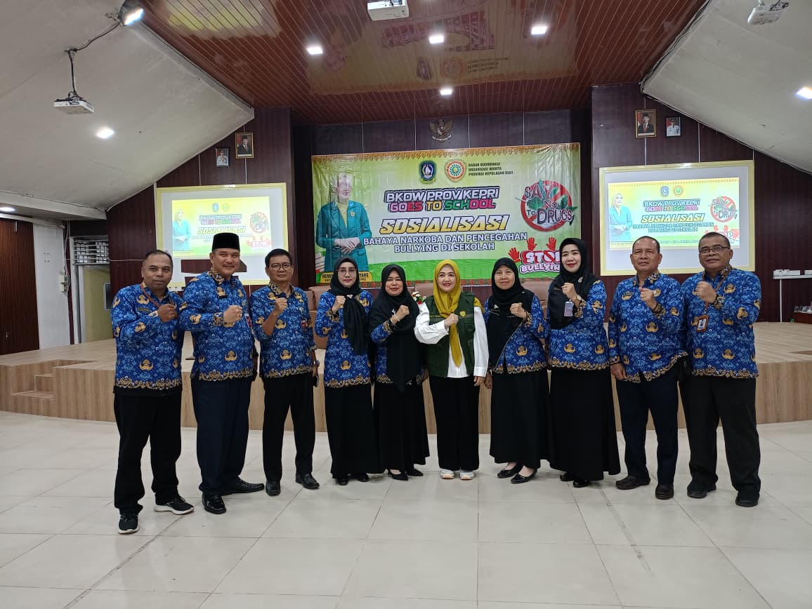 Gadis SMU Batam Dihantui Narkoba dan Bullying, BKOW Kepri Datang Membawa Pesan