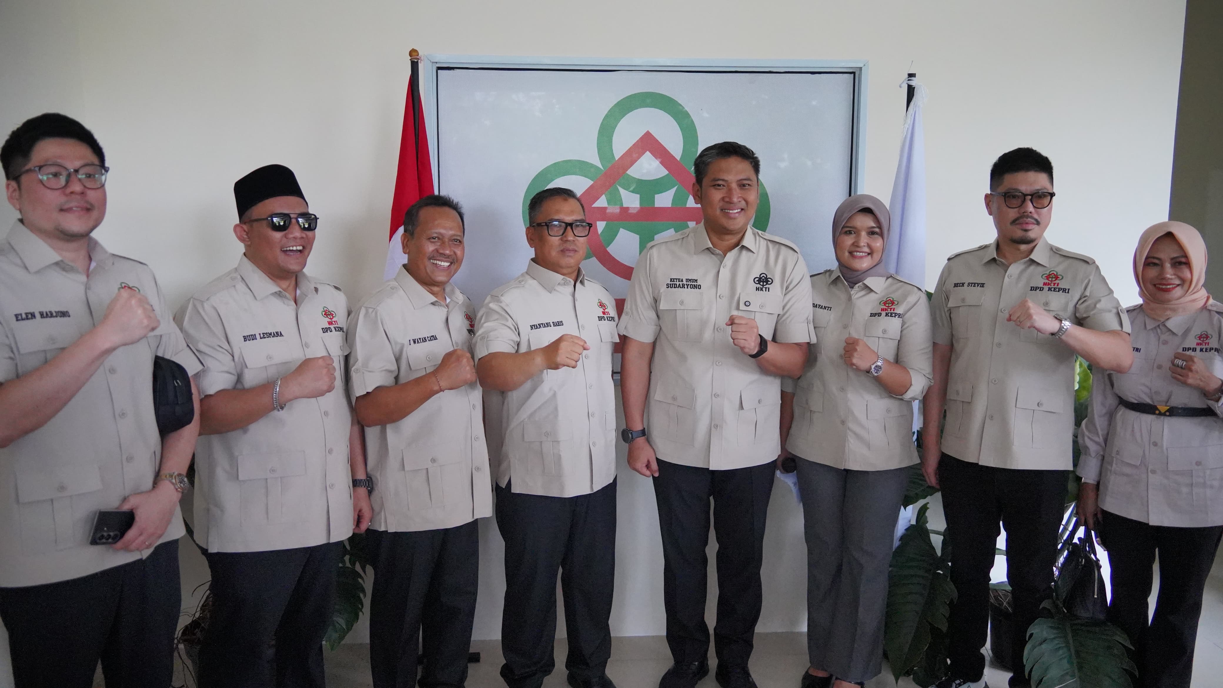 Wagub Nyanyang Hadiri Peresmian Sekretariat HKTI, Dorong Penguatan Organisasi Petani Hadapi Tantangan Pangan