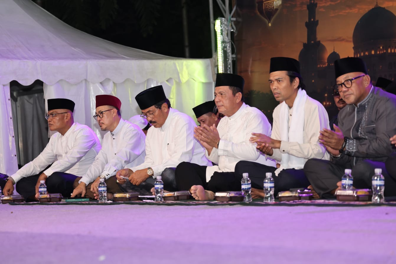 Gubernur Ansar Ajak Masyarakat Jadikan Tahun Baru Hijriah Momentum Muhasabah di Tanjungpinang Bermunajat 2026