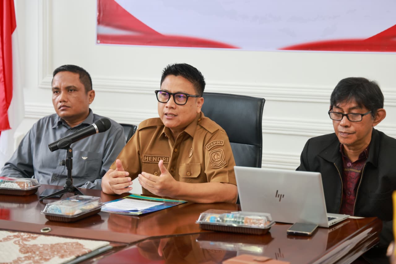 Kadis Kominfo Kepri Buka Bimtek SAQ Monev 2026, Siapkan 43 OPD Raih Predikat Informatif